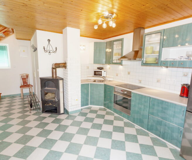 Kuchyň s obývacím prostorem chata Panorama Slapy